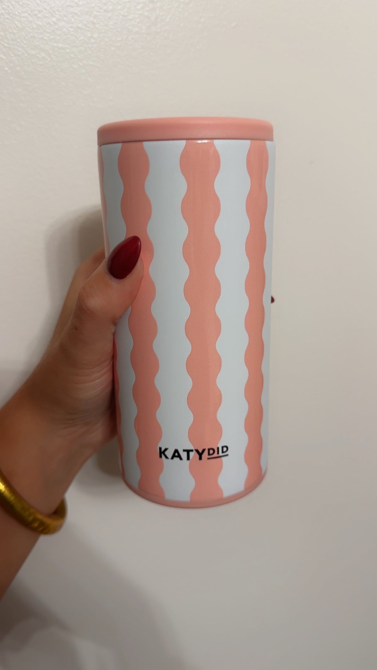 Peach Scalloped Slim Koozie