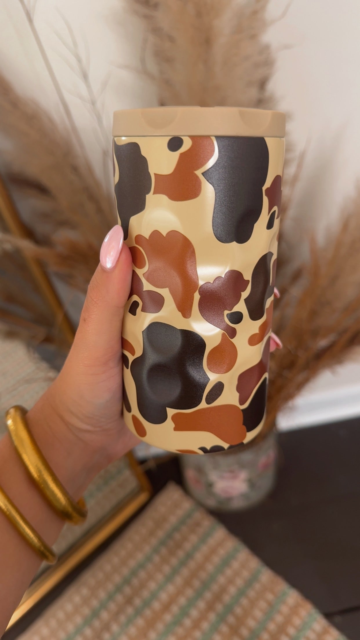 Hooch Hog Skinny Can Koozie